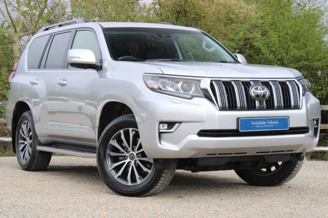 Toyota Land Cruiser 2.8D Invincible Auto 4WD Euro 6 (s/s) 5dr (7 Seat) Four Wheel Drive Diesel Silver