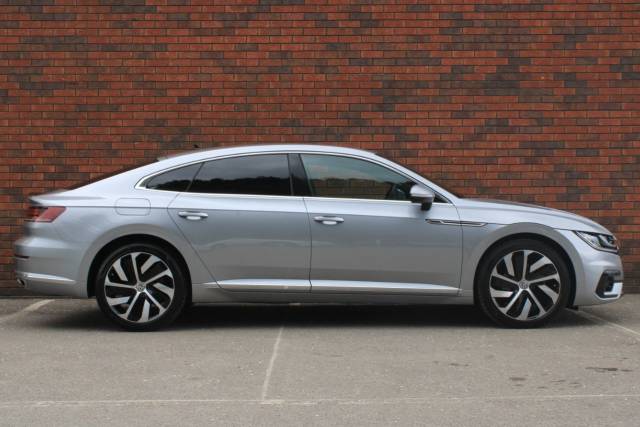 2019 Volkswagen Arteon 2.0 R-LINE Business Fastback