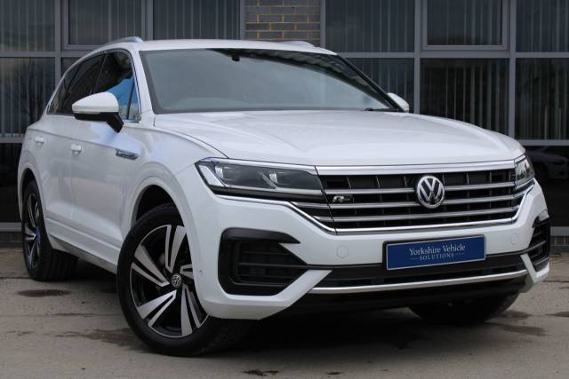 Volkswagen Touareg 3.0 V6 TDI 4Motion R-Line Tech 5dr Tip Auto Four Wheel Drive Diesel White