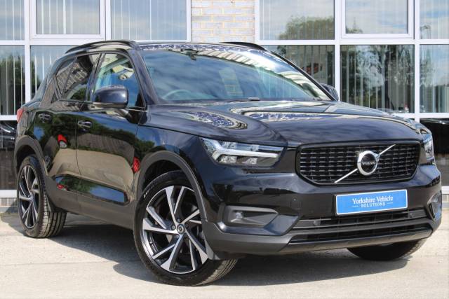 Volvo XC40 2.0 B4 MHEV R-Design Pro Auto (s/s) 5dr SUV Petrol Black