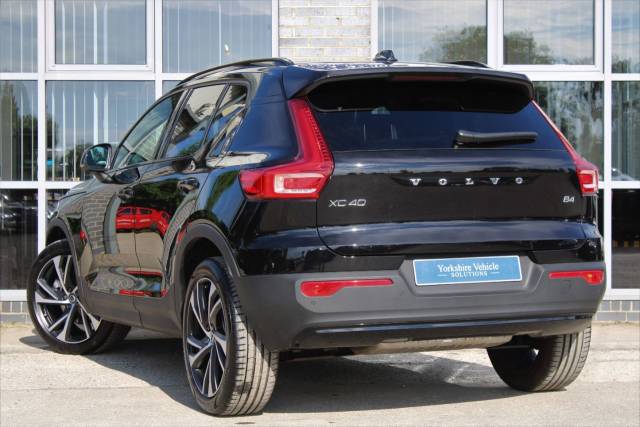 2020 Volvo XC40 2.0 B4 MHEV R-Design Pro Auto (s/s) 5dr