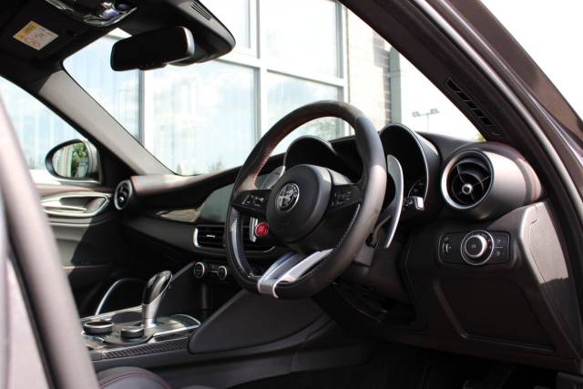 2019 Alfa Romeo Giulia 2.9 V6 Bi-Turbo Quadrifoglio Auto (s/s) 4dr