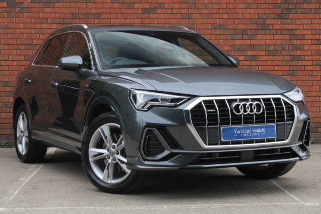 Audi Q3 2.0 40 TFSI Quattro S Line 5dr S Tronic Estate Petrol Grey