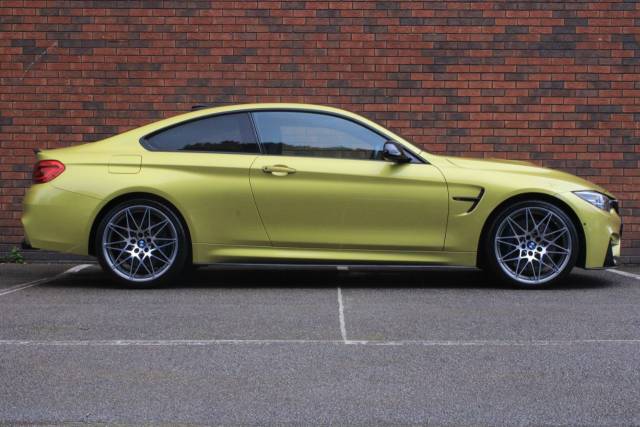 2017 BMW M4 3.0 M4 2dr DCT [Competition Pack]