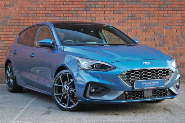 Ford Focus 2.3T EcoBoost ST (s/s) 5dr Hatchback Petrol Blue