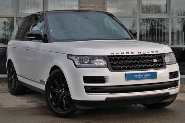 Land Rover Range Rover 3.0 TD V6 Vogue SE Auto 4WD (s/s) 5dr (EU6) Four Wheel Drive Diesel White