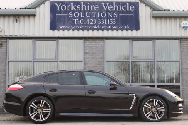 2013 Porsche Panamera 3.0 TD V6 Platinum Edition Tiptronic S 5dr