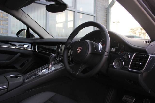 2013 Porsche Panamera 3.0 TD V6 Platinum Edition Tiptronic S 5dr