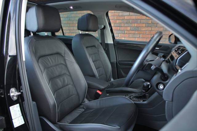 2019 Volkswagen Tiguan 2.0 TSI SEL DSG 4Motion (s/s) 5dr