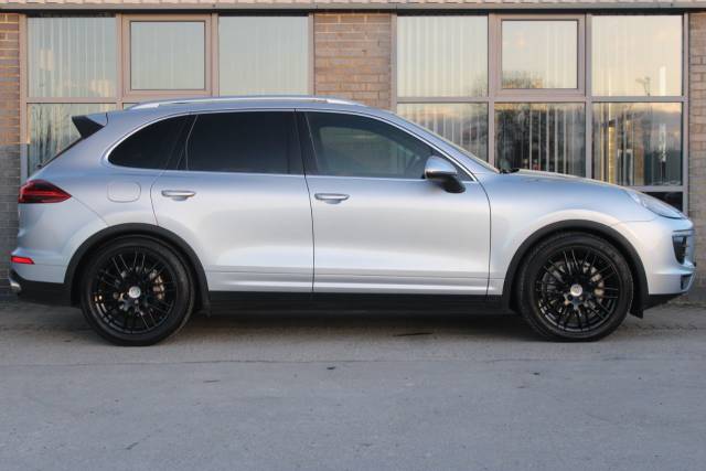 2015 Porsche Cayenne 3.6T V6 S Tiptronic S 4WD (s/s) 5dr