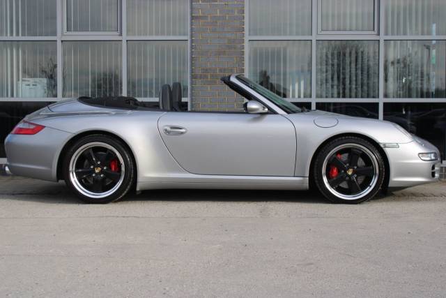 2006 Porsche 911 3.8 997 Carrera 4S Cabriolet AWD 2dr