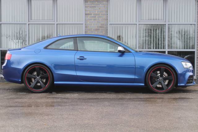 2015 Audi RS5 4.2 FSI V8 S Tronic quattro 2dr