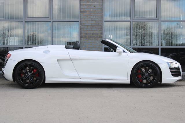 2011 Audi R8 5.2 FSI V10 Spyder R Tronic quattro 2dr