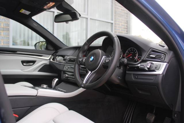 2016 BMW M5 4.4 V8 DCT Euro 6 (s/s) 4dr