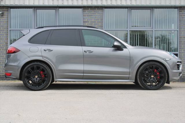 2013 Porsche Cayenne 4.8 GTS TiptronicS 4WD Euro 5 (s/s) 5dr