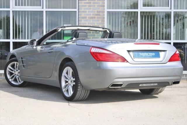 2013 Mercedes-Benz SL 350 3.5 SL350 V6 BlueEfficiency G-Tronic Euro 5 (s/s) 2dr