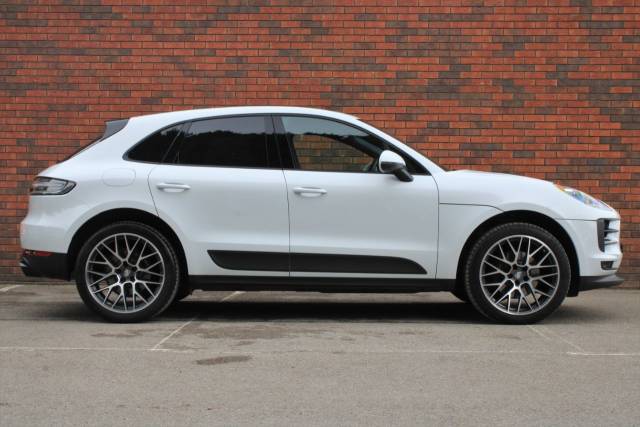 2021 Porsche Macan 2.0T PDK 4WD Euro 6 (s/s) 5dr