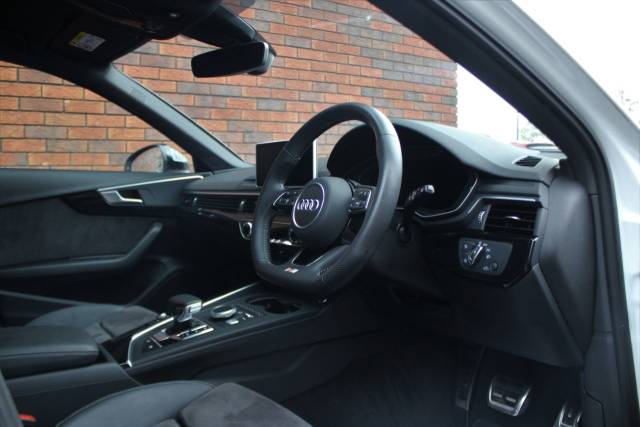 2019 Audi A4 Avant 2.0 TDI 40 Black Edition S Tronic Euro 6 (s/s) 5dr