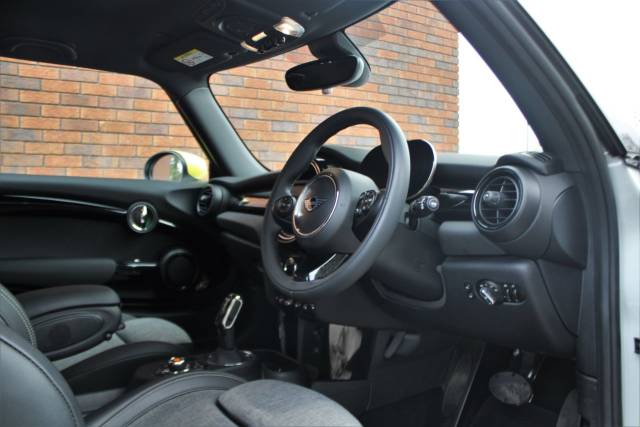 2020 Mini Hatchback 32.6kWh Level 2 Auto 3dr