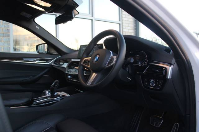 2020 BMW 5 Series 2.0 530e 9.2kWh M Sport Auto Euro 6 (s/s) 4dr