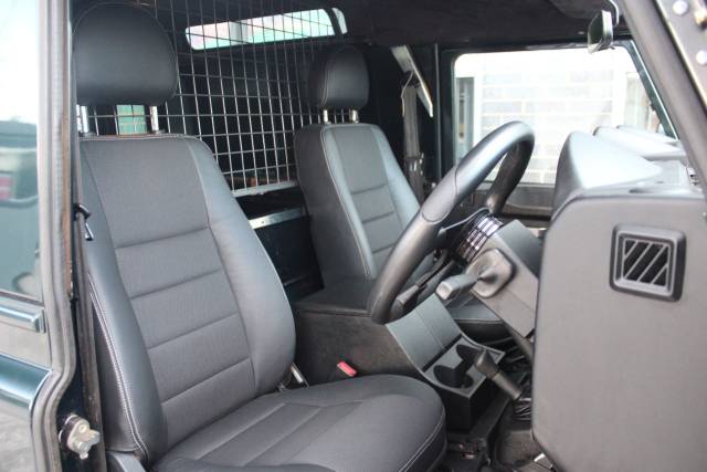 2014 Land Rover Defender 90 2.2 TDCi Hard Top 4WD SWB Euro 5 3dr