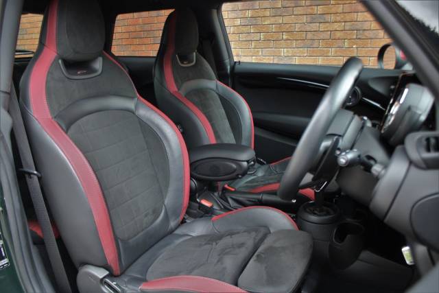 2019 Mini John Cooper Works 2.0 John Cooper Works Steptronic Euro 6 (s/s) 3dr