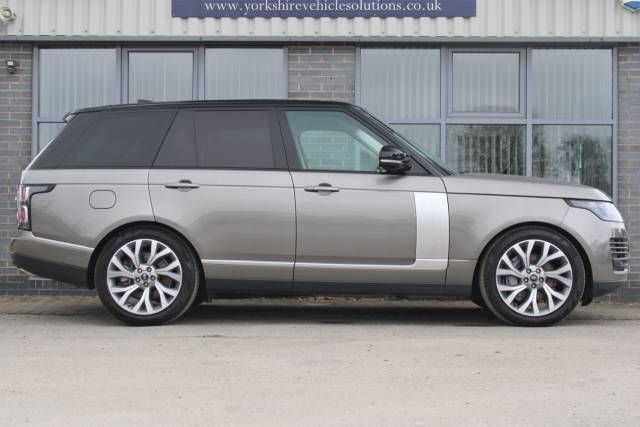 2021 Land Rover Range Rover 3.0 D300 MHEV Westminster Auto 4WD Euro 6 (s/s) 5dr