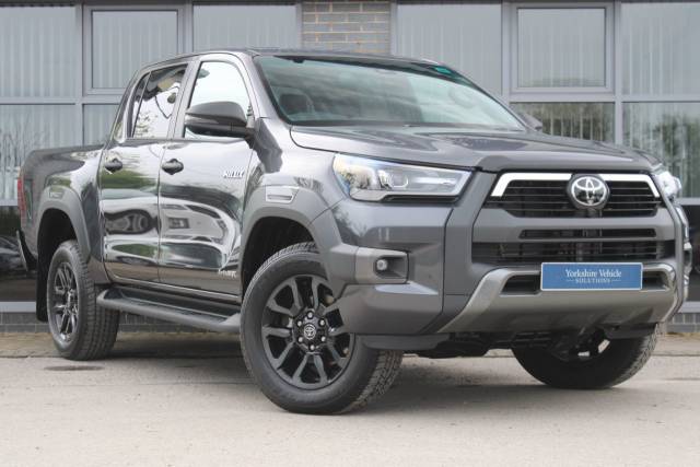 Toyota Hilux 2.8 D-4D Invincible X Double Cab Pickup Auto 4WD Euro 6 (s/s) 4dr Pick Up Diesel Grey