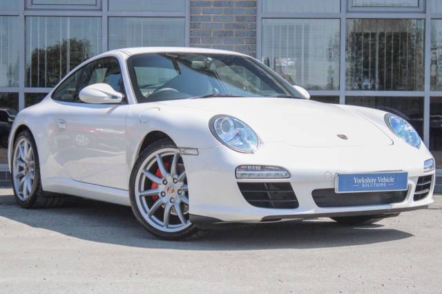 Porsche 911 3.8 997 Carrera S 2dr Coupe Petrol White