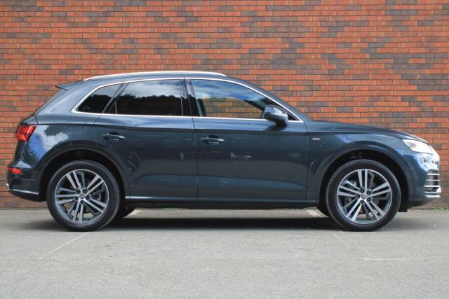 2019 Audi Q5 2.0 TDI 40 S line S Tronic quattro Euro 6 (s/s) 5d