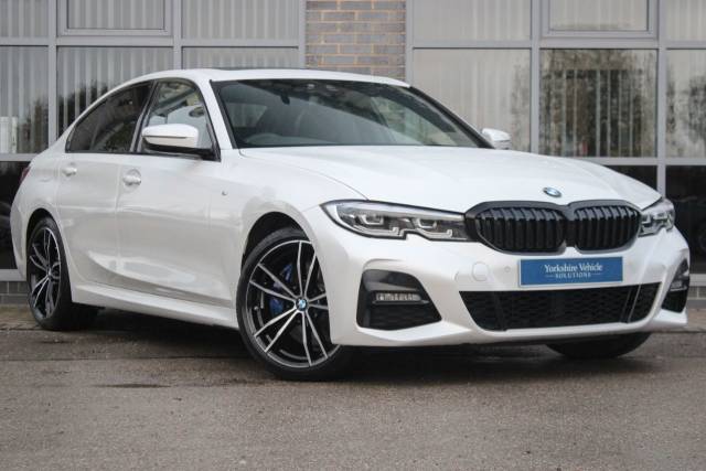 BMW 3 Series 2.0 330e 12kWh M Sport Auto Euro 6 (s/s) 4dr Saloon Petrol / Electric Hybrid White