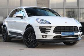 2016 (16) Porsche Macan at Yorkshire Vehicle Solutions York