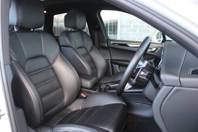 2016 Porsche Macan 3.0 TD V6 S PDK 4WD Euro 6 (s/s) 5dr