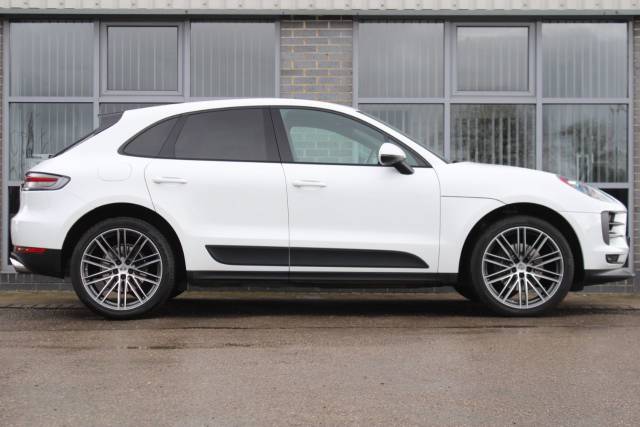 2020 Porsche Macan 2.0T PDK 4WD Euro 6 (s/s) 5dr