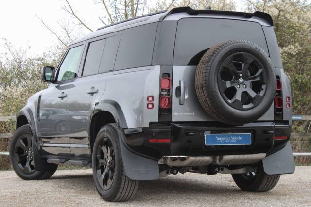2024 Land Rover Defender 110 3.0 D250 MHEV Hard Top Auto 4WD Euro 6 (s/s) 5dr