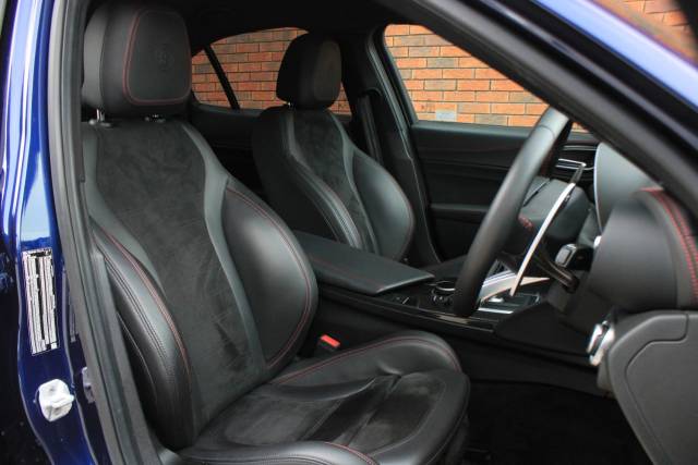 2019 Alfa Romeo Giulia 2.9 V6 Bi-Turbo Quadrifoglio Auto Euro 6 (s/s) 4dr