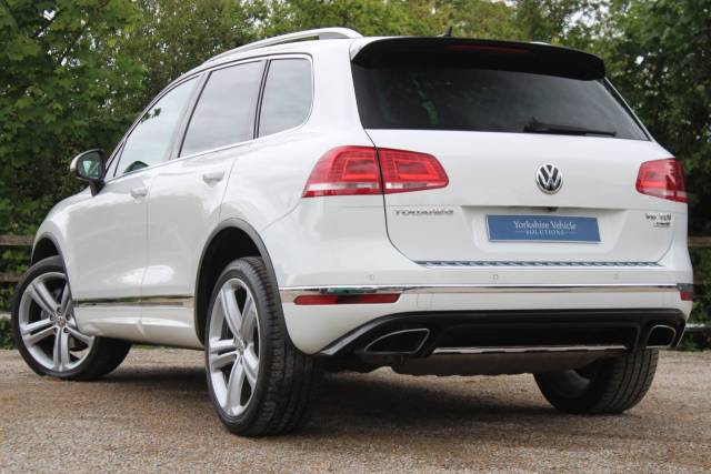2018 Volkswagen Touareg 3.0 TDI V6 R-Line Plus Tiptronic 4WD Euro 6 (s/s) 5dr