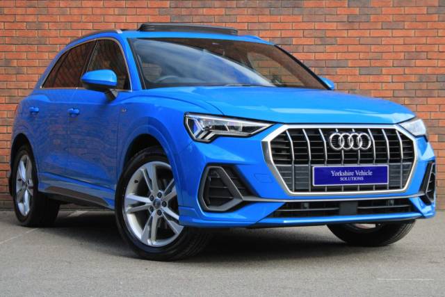 Audi Q3 1.5 TFSI CoD 35 S line S Tronic Euro 6 (s/s) 5dr SUV Petrol Blue