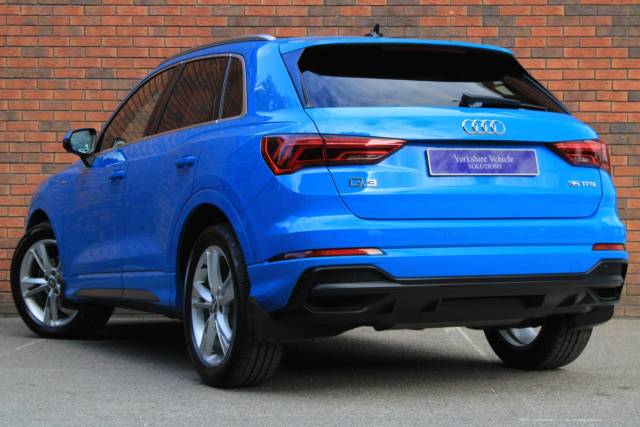2019 Audi Q3 1.5 TFSI CoD 35 S line S Tronic Euro 6 (s/s) 5dr
