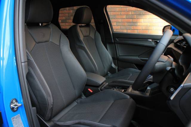 2019 Audi Q3 1.5 TFSI CoD 35 S line S Tronic Euro 6 (s/s) 5dr