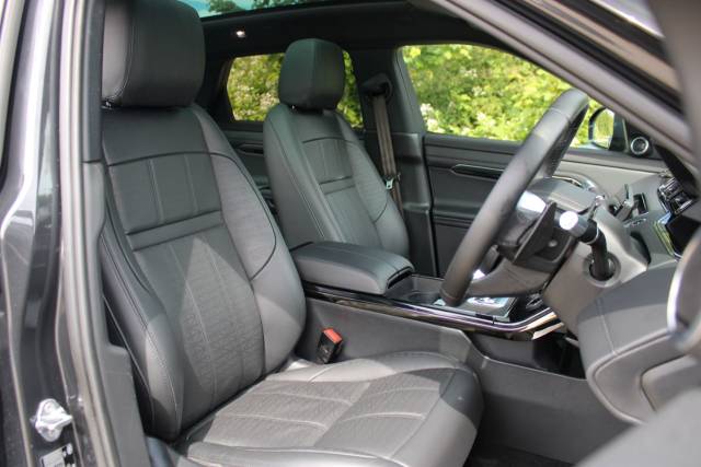 2020 Land Rover Range Rover Evoque 2.0 D180 MHEV R-Dynamic HSE Auto 4WD Euro 6 (s/s) 5dr