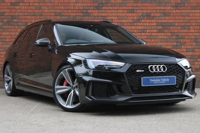 Audi RS4 Avant 2.9 TFSI V6 Carbon Edition Tiptronic quattro Euro 6 (s/s) 5dr Estate Petrol Black