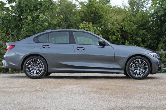 2022 BMW 3 Series 2.0 330e 12kWh M Sport Auto Euro 6 (s/s) 4dr