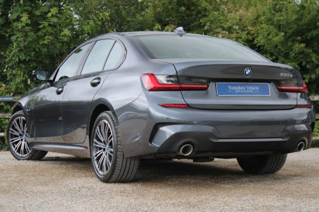 2022 BMW 3 Series 2.0 330e 12kWh M Sport Auto Euro 6 (s/s) 4dr