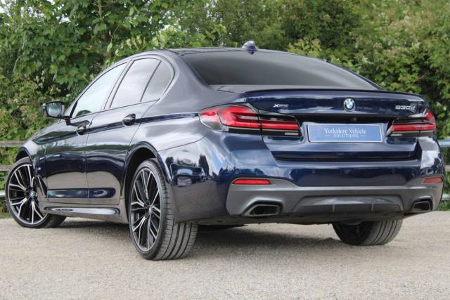 2022 BMW 5 Series 3.0 530d MHT M Sport Steptronic xDrive Euro 6 (s/s) 4dr