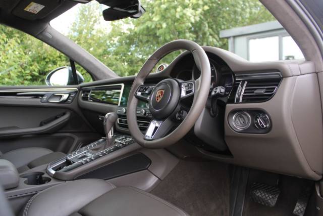 2020 Porsche Macan 2.9T V6 Turbo PDK 4WD Euro 6 (s/s) 5dr