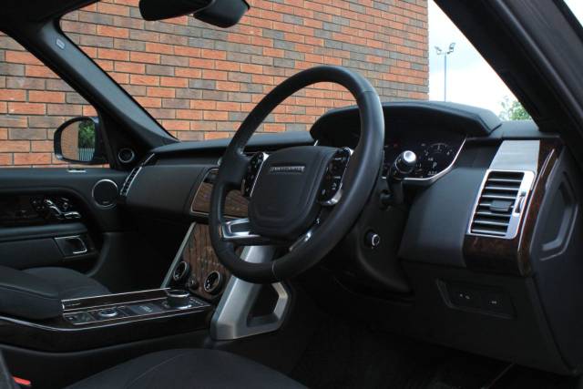 2019 Land Rover Range Rover 3.0 SD V6 Vogue Auto 4WD Euro 6 (s/s) 5dr