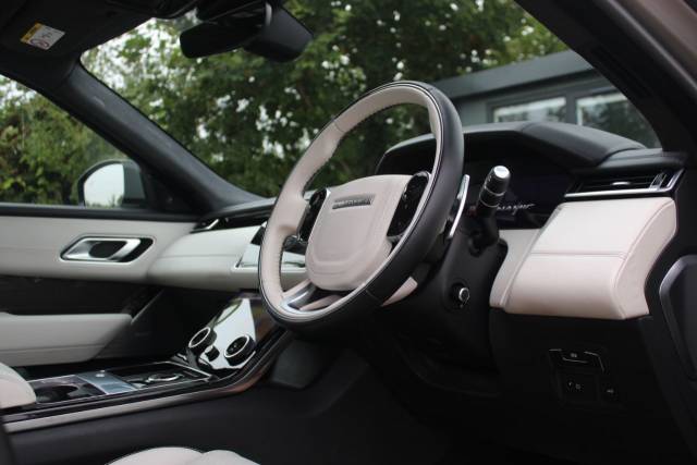 2018 Land Rover Range Rover Velar 3.0 SD6 V6 First Edition Auto 4WD Euro 6 (s/s) 5dr