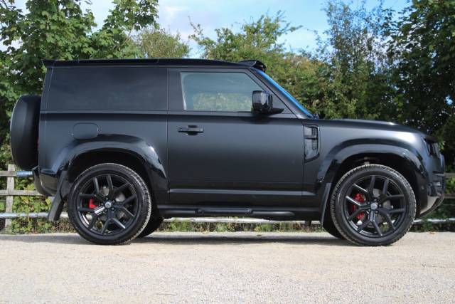 2024 Land Rover Defender 90 3.0 D250 MHEV HSE Auto 4WD Euro 6 (s/s) 3dr