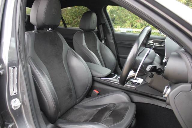 2021 Alfa Romeo Giulia 2.0T Veloce Ti Auto Euro 6 (s/s) 4dr